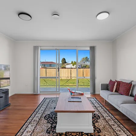 Owhata Retreat - Rotorua Holiday Home